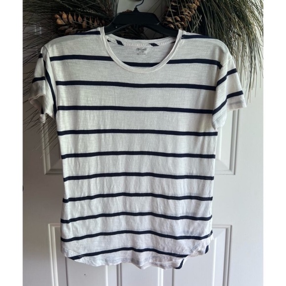 Madewell Navy Blue & White Whisper Cotton Crewneck Tee in Creston Stripe Size XS - Picture 2 of 7